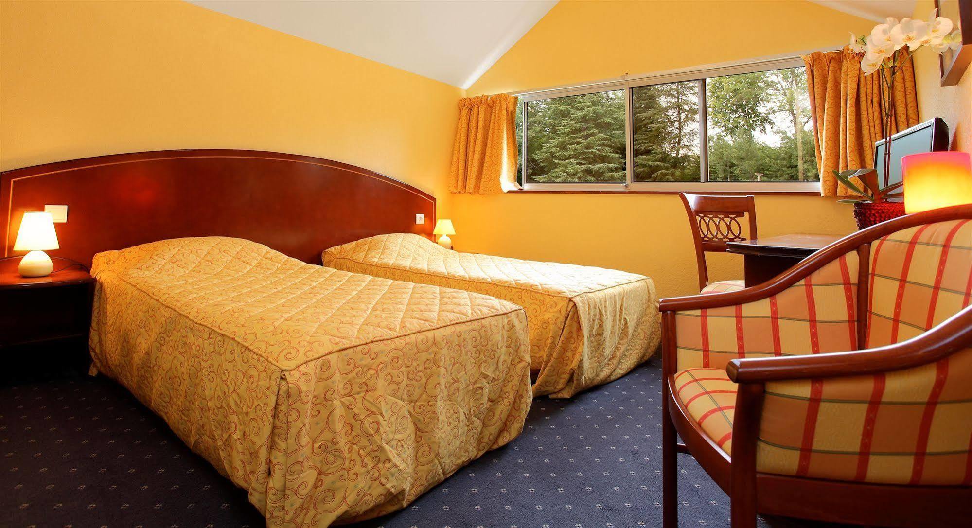 Hotel Le Clos Roussillon Pres De Sarlat Vitrac  Eksteriør bilde